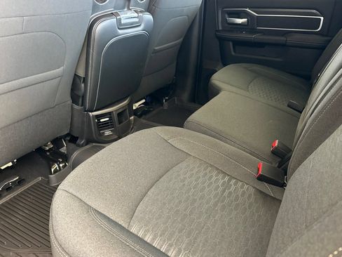New 2026 RAM 2500 Big Horn AWD/4WD image 13