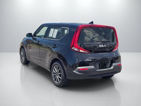 Used 2022 Kia Soul LX FWD image 7