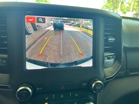 Used 2023 RAM 1500 Big Horn AWD/4WD image 10