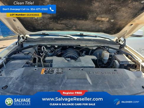 Used 2019 Chevrolet Suburban LT AWD/4WD image 16