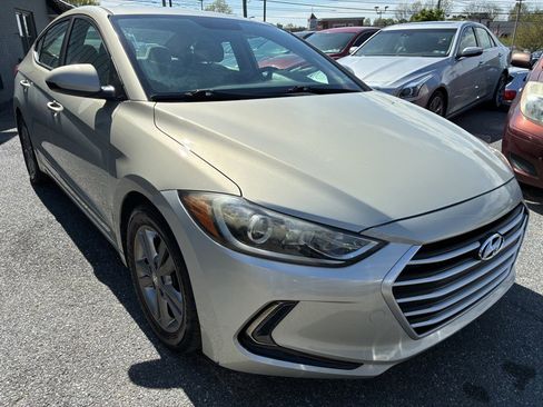 Used 2017 Hyundai Elantra SE w/ SE A/T Tech Package 03 image 1