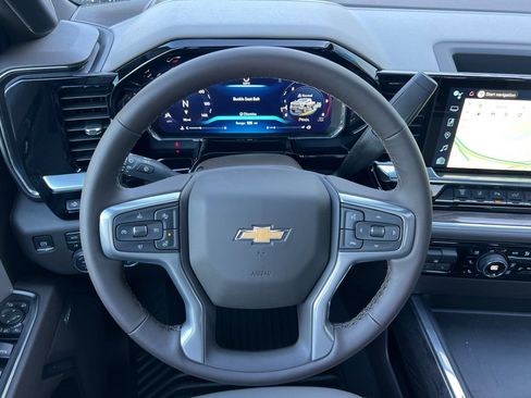 New 2026 Chevrolet Silverado 2500 LTZ w/ LTZ Premium Package AWD/4WD image 14