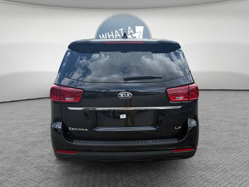 Used 2019 Kia Sedona LX FWD image 5