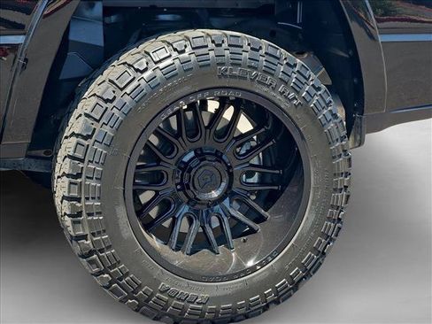 Used 2022 RAM 1500 Laramie w/ Sport Appearance Package AWD/4WD image 29