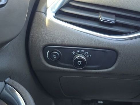 Used 2020 Chevrolet Malibu LT w/ Fleet LT Safety Plus Package image 18