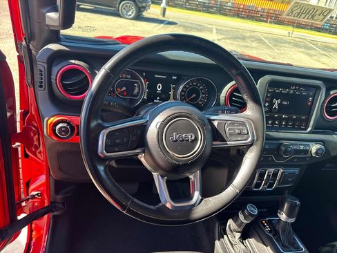 Used 2021 Jeep Gladiator Overland w/ Popular Equipment Package image 22