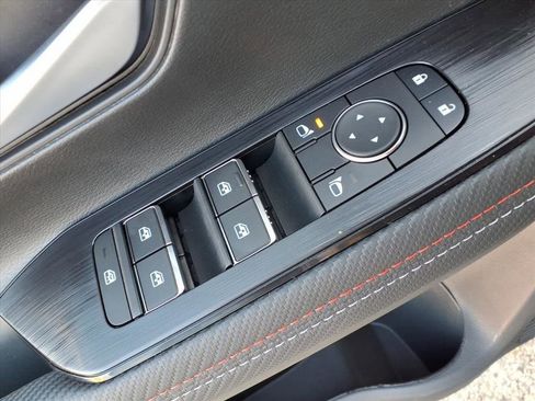 New 2026 Nissan Kicks SR image 18