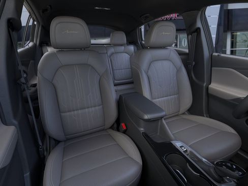 New 2026 Buick Envista Avenir image 23