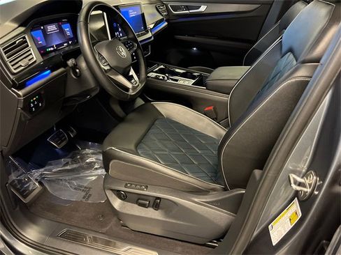 Certified 2025 Volkswagen Atlas Cross Sport SEL Premium R-Line image 7