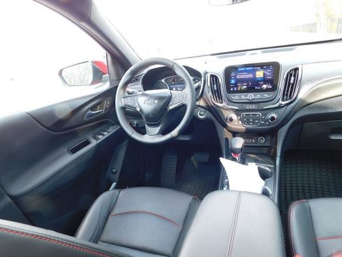 Used 2023 Chevrolet Equinox RS w/ RS Leather Package image 7