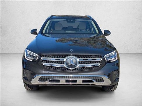 Certified 2022 Mercedes-Benz GLC 300 4MATIC image 2