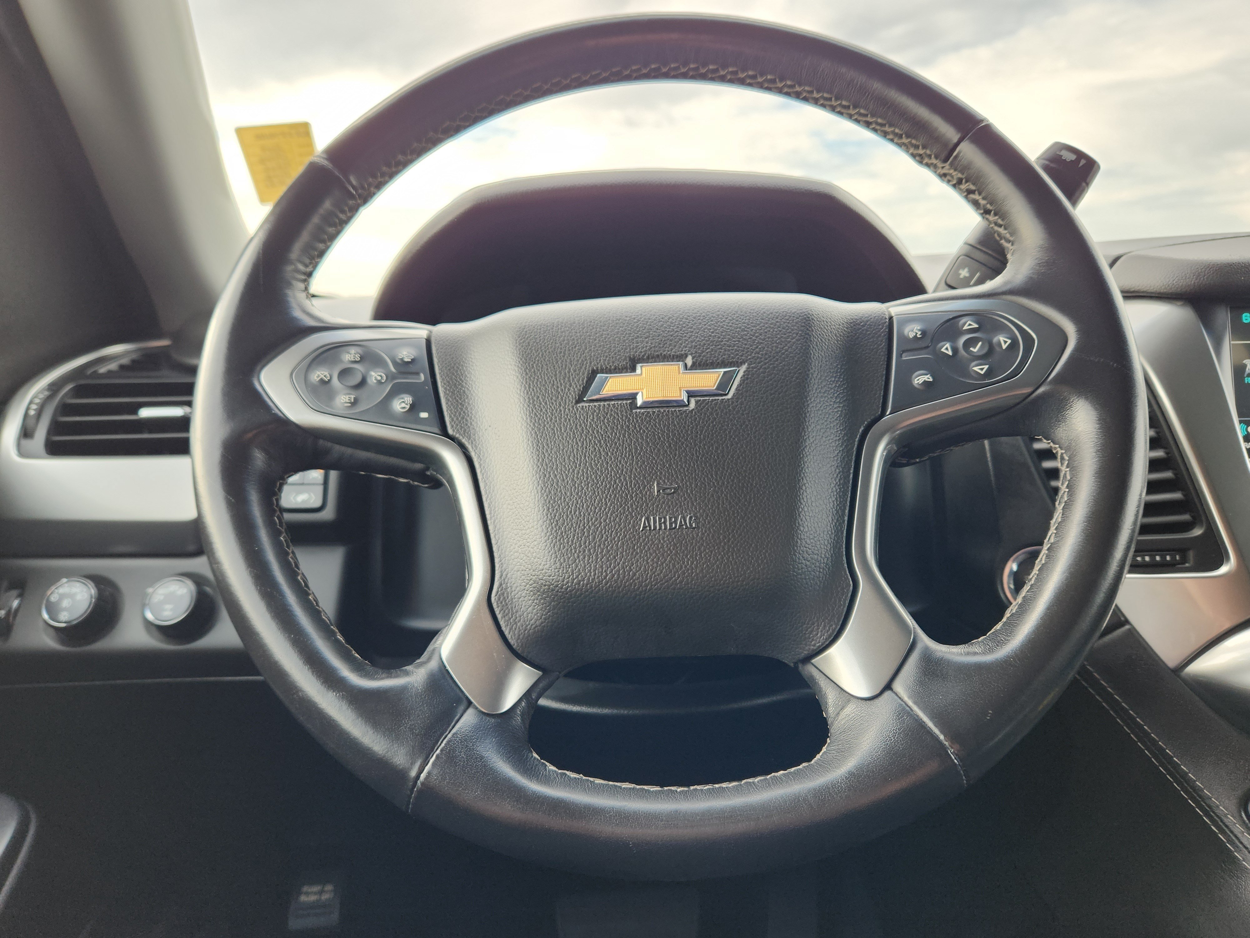 Used 2019 Chevrolet Tahoe LT w/ Luxury Package AWD/4WD image 22