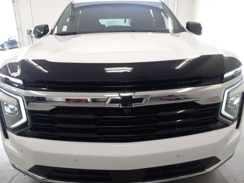 Used 2026 Chevrolet Tahoe LS w/ LPO, Dark Essentials Package AWD/4WD image 6