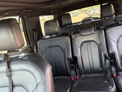Used 2019 Ford Expedition Max Limited AWD/4WD image 11