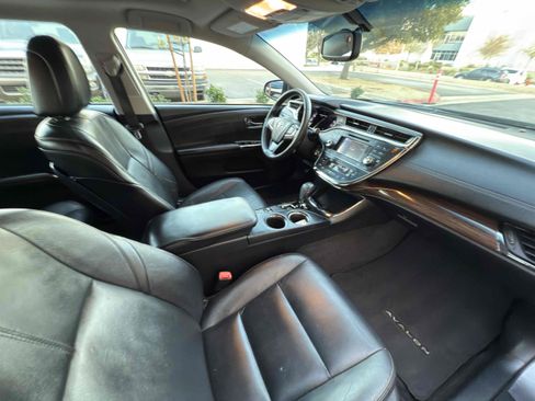 Used 2014 Toyota Avalon Limited image 60
