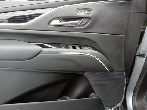 Used 2021 Cadillac Escalade Sport w/ Driver Assist Tech Package image 9