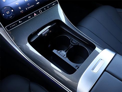 Certified 2025 Mercedes-Benz CLE 300 4MATIC Coupe image 26