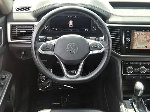 Used 2023 Volkswagen Atlas SEL R-Line AWD/4WD image 13