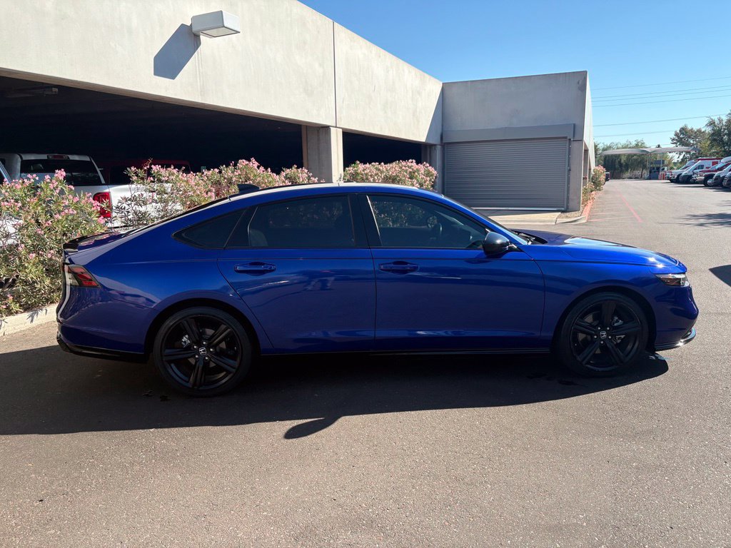 Used 2025 Honda Accord Sport image 4