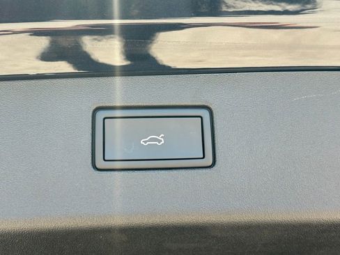 New 2026 Volkswagen Tiguan SEL R-Line AWD/4WD image 59
