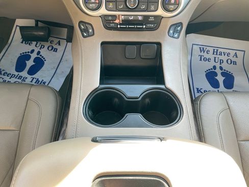 Used 2020 GMC Yukon XL SLT w/ Open Road Package image 17