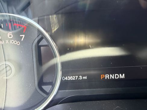 Used 2020 Ford F150 Lariat w/ Equipment Group 502A Luxury image 18