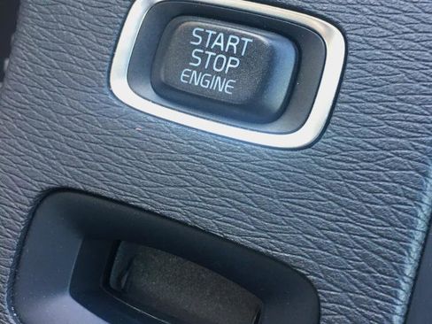 Used 2015 Volvo S60 T5 Platinum image 22