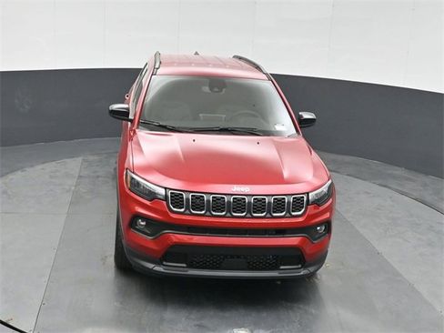 New 2026 Jeep Compass Latitude image 36