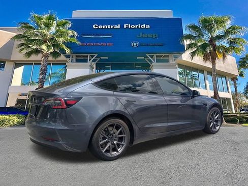 Used 2021 Tesla Model 3 Standard Range Plus RWD image 5