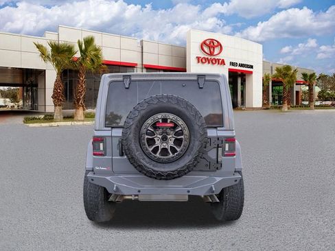 Used 2021 Jeep Wrangler Unlimited Rubicon AWD/4WD image 5