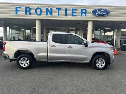 Used 2022 Chevrolet Silverado 1500 LT image 2