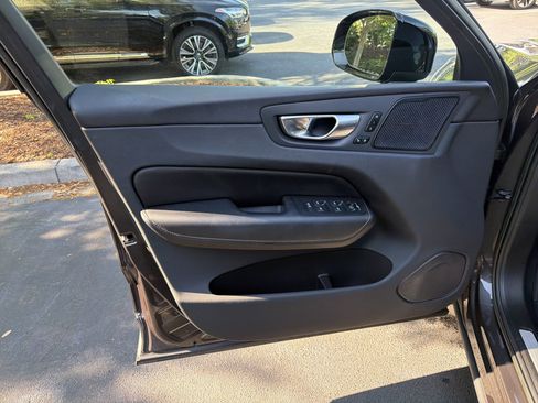 Certified 2023 Volvo XC60 B5 Ultimate FWD image 14