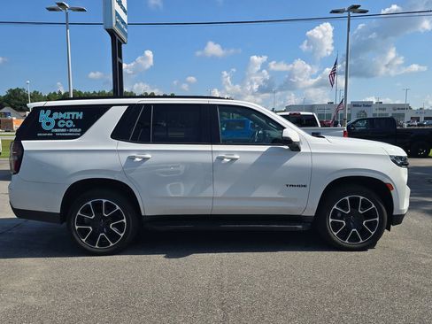 Used 2023 Chevrolet Tahoe RST w/ Luxury Package AWD/4WD image 2