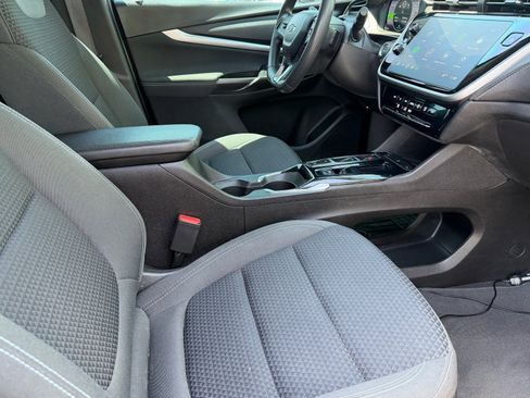 Used 2023 Chevrolet Bolt EUV LT w/ Driver Confidence Package image 11