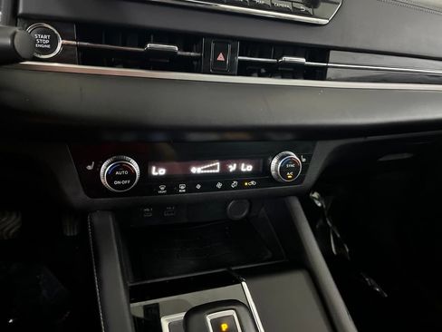 Used 2023 Mitsubishi Outlander SE FWD image 74