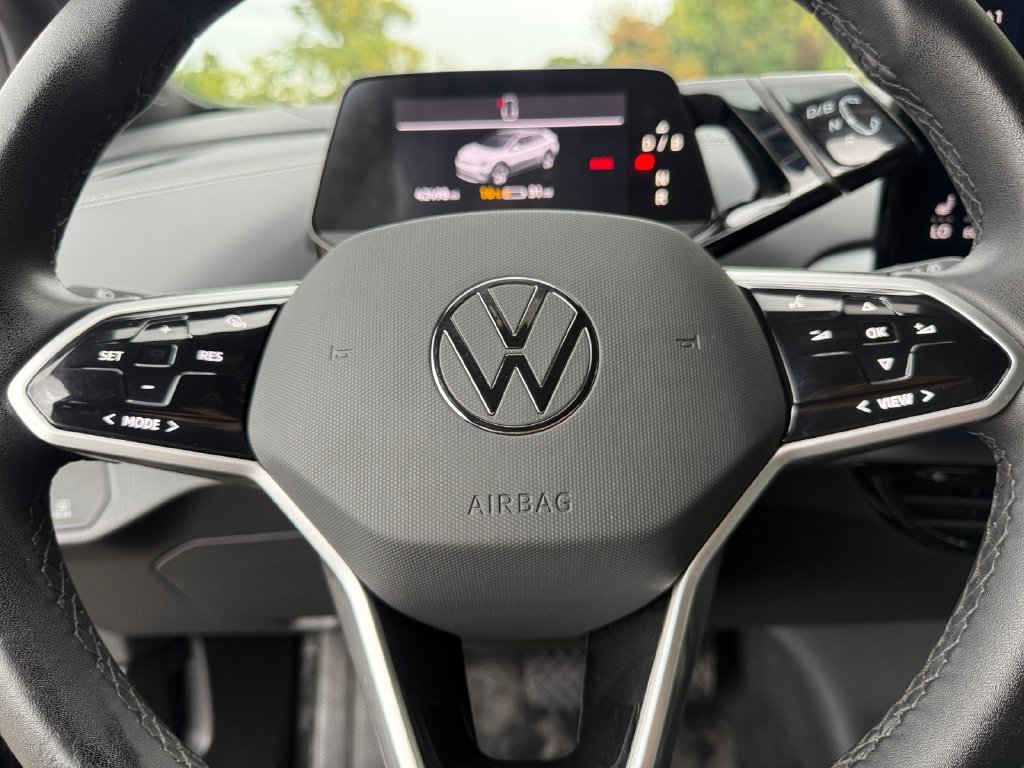 Used 2023 Volkswagen ID.4 Pro AWD/4WD image 20