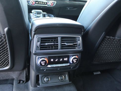 Used 2017 Audi Q7 3.0T Premium Plus AWD/4WD image 20