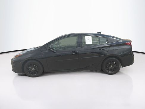 Used 2022 Toyota Prius AWD image 4