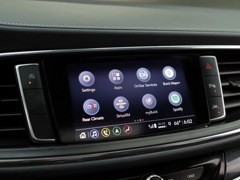 Used 2022 Buick Enclave Essence w/ Experience Buick Package image 13