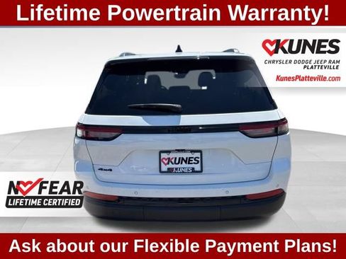 Used 2024 Jeep Grand Cherokee Altitude AWD/4WD image 8