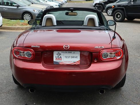 Used 2009 MAZDA MX-5 Miata Grand Touring RWD image 6