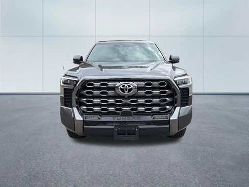 Used 2025 Toyota Tundra Platinum AWD/4WD image 3