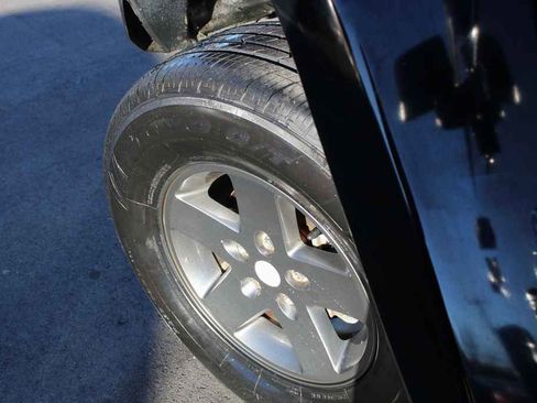 Used 2015 Jeep Wrangler Unlimited Sport image 26