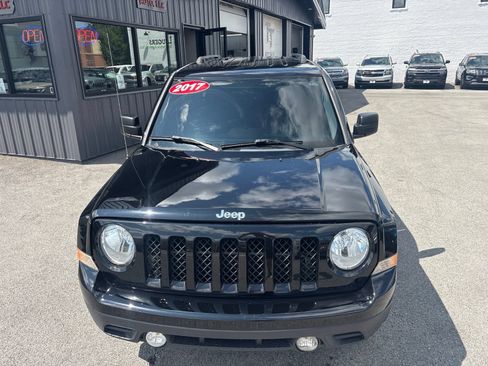 Used 2017 Jeep Patriot Sport w/ Power Value Group FWD image 9