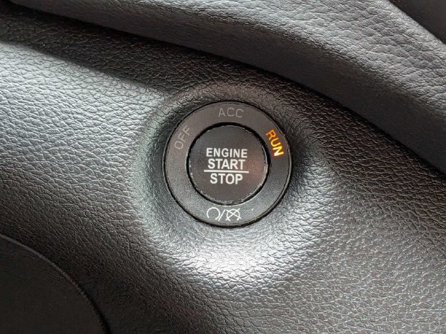 Used 2022 Jeep Cherokee Trailhawk w/ Sun, Sound & Nav Group AWD/4WD image 32