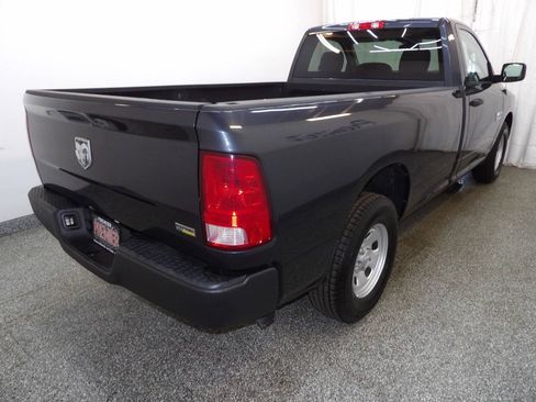 Used 2018 RAM 1500 Express RWD image 5
