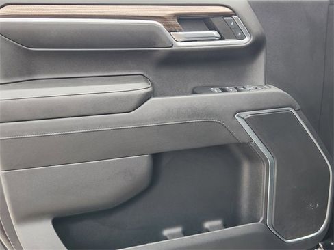 Used 2022 Chevrolet Silverado 1500 LT image 22