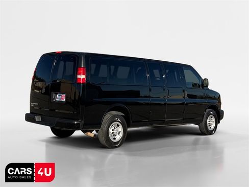 Used 2019 Chevrolet Express 3500 LS image 7
