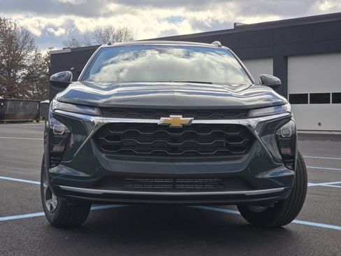 New 2026 Chevrolet Trax LT w/ LT Convenience Package image 8