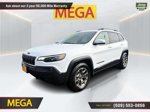 Used 2020 Jeep Cherokee Latitude w/ Quick Order Package 26F North AWD/4WD image 3